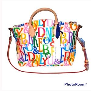 🌟NWT🌟 Dooney & Bourke RV668 satchel